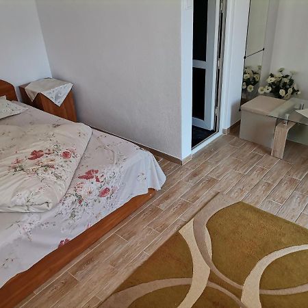 בית הארחה בראן 	Casa Georgeta מראה חיצוני תמונה