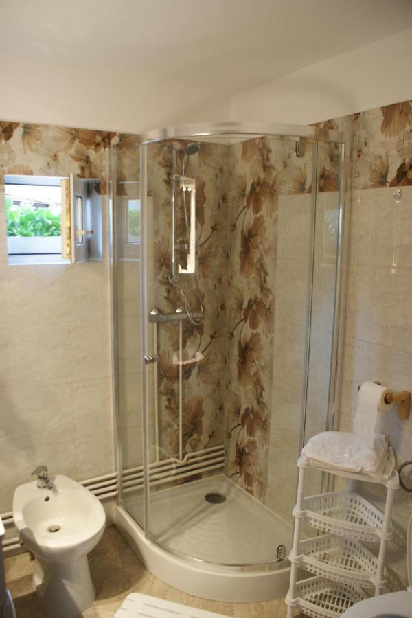 בית הארחה בראן 	Casa Georgeta מראה חיצוני תמונה