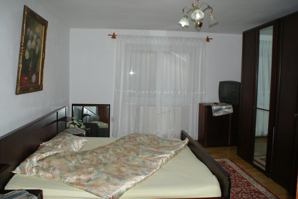 בית הארחה בראן 	Casa Georgeta מראה חיצוני תמונה
